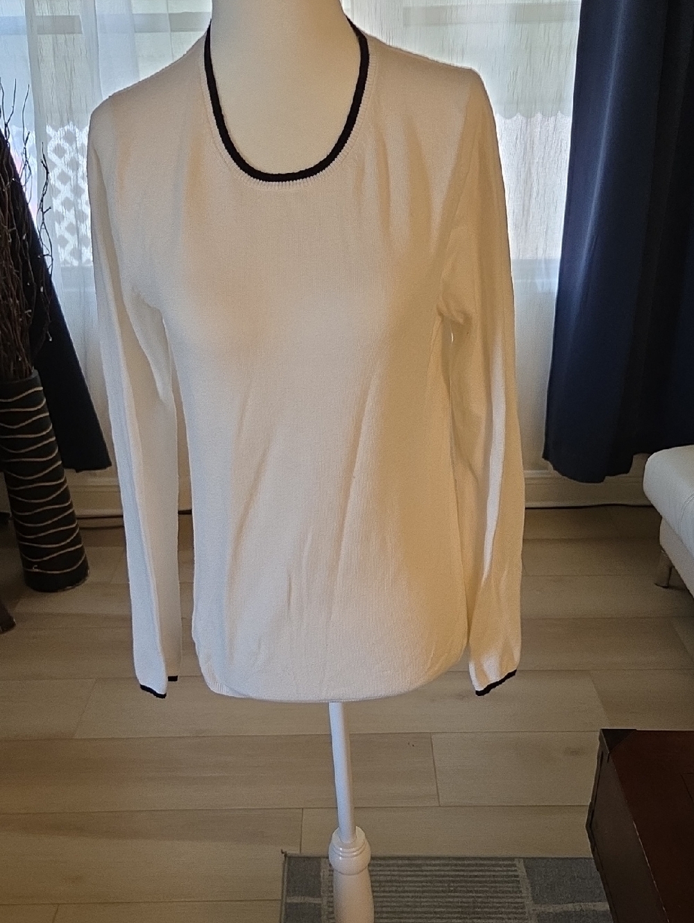 Ann Taylor White Sweater with Black Neck Trim‎